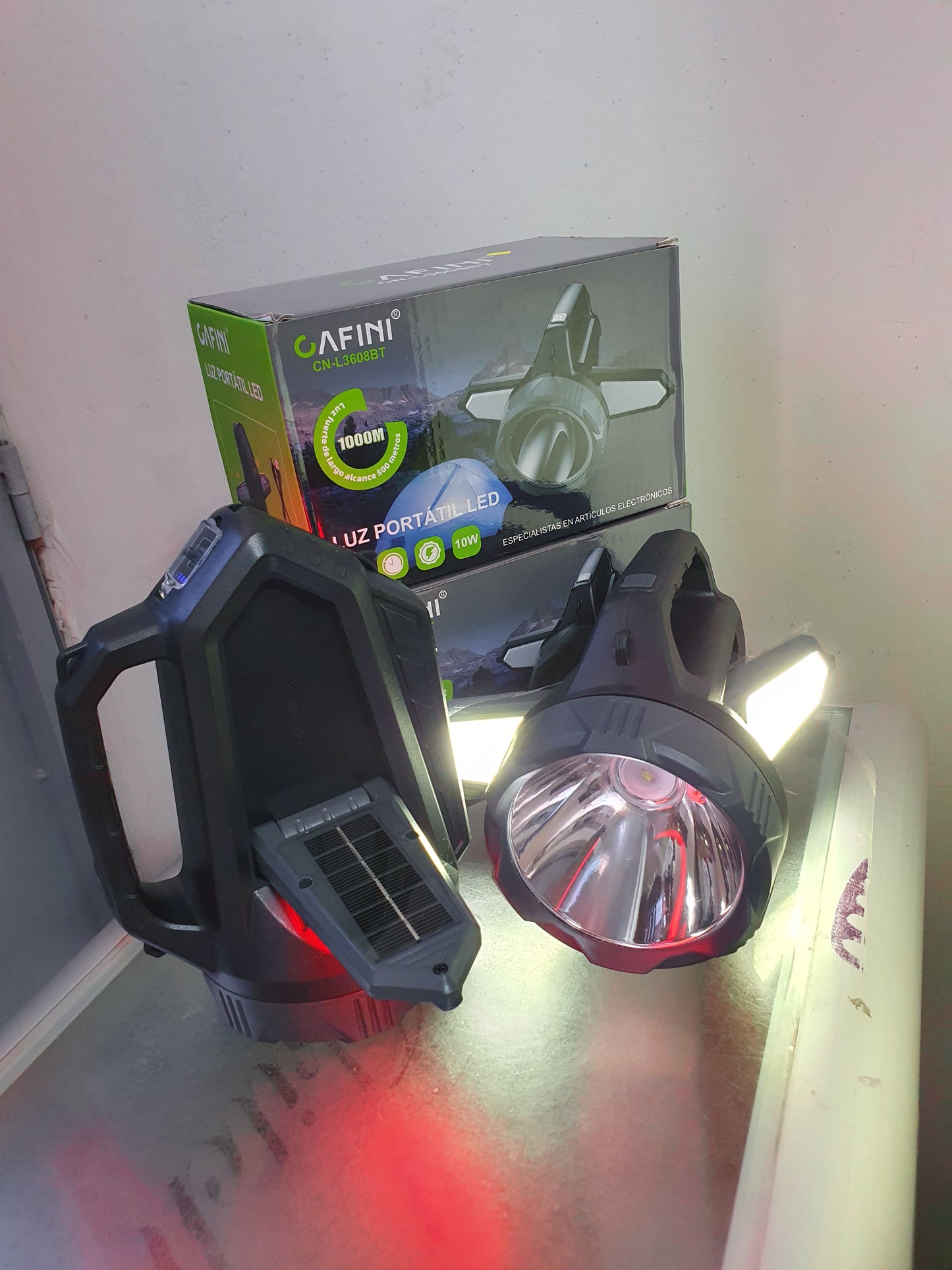 🔦 Linterna Cafini 3608 con Panel Solar – Iluminación Potente y Recarga Sostenible ☀️⚡